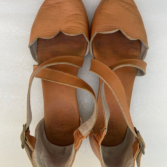 Bali ELF Mangrove Leather Flats in Camel  size 6 - Picture 2 of 7